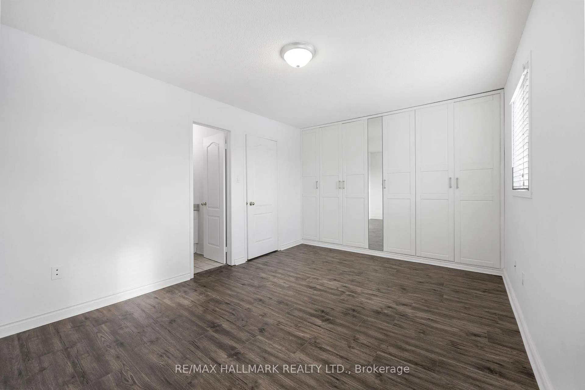 Photo 18 of 19 Parktree Drive, Vaughan, Maple — HOMEH