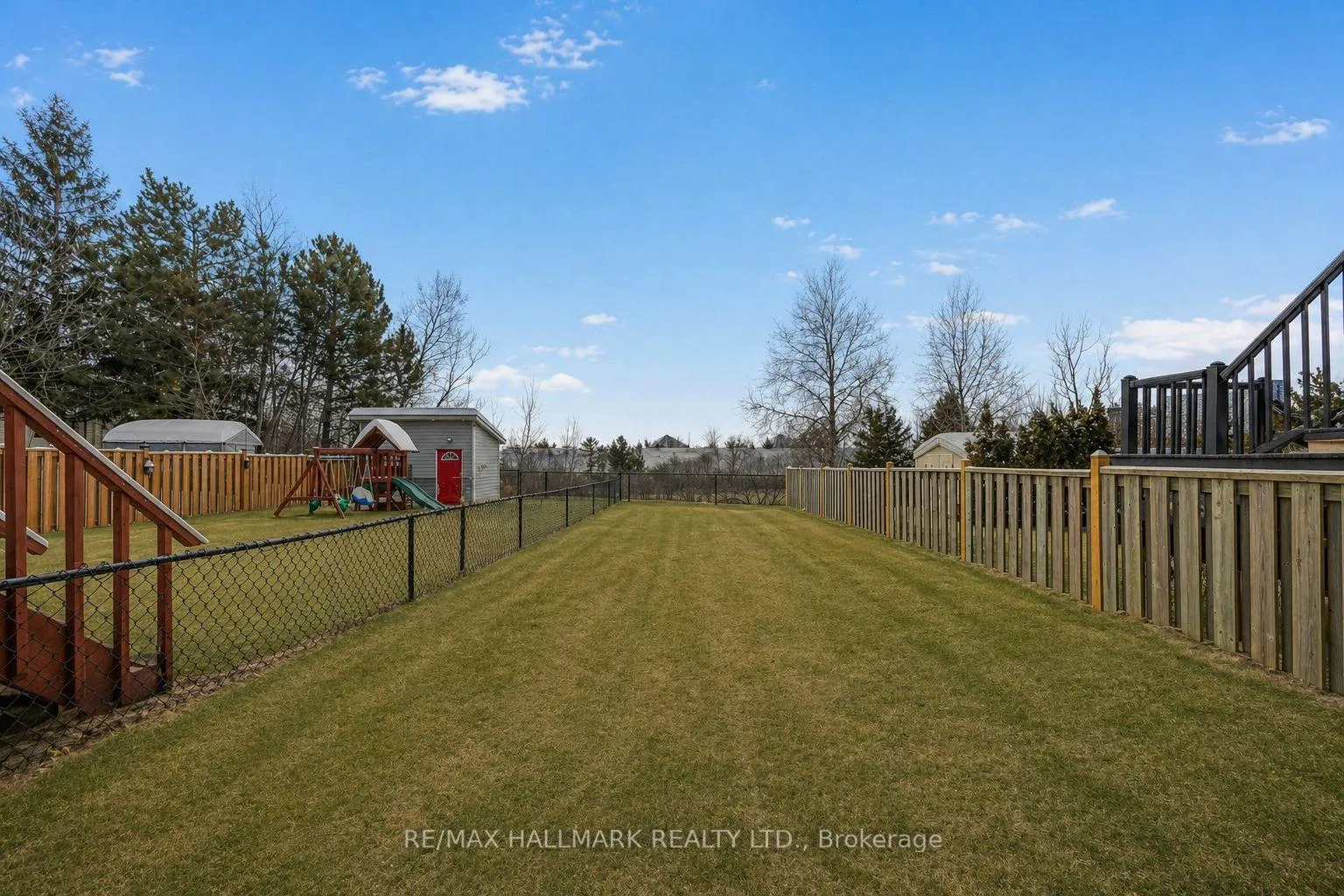 Photo 23 of 19 Parktree Drive, Vaughan, Maple — HOMEH