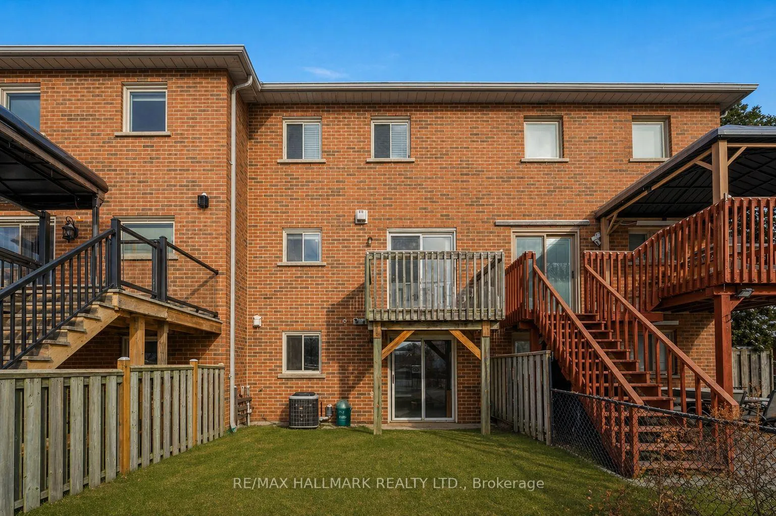 Photo 24 of 19 Parktree Drive, Vaughan, Maple — HOMEH