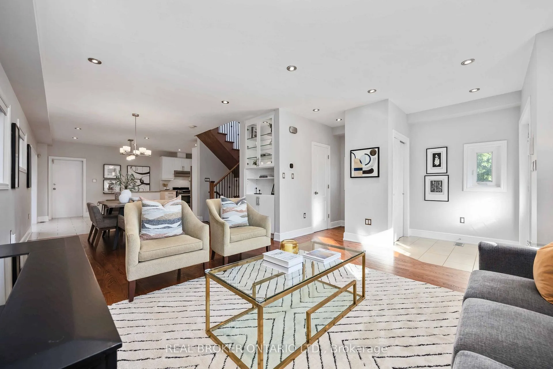Photo 6 of 122 Cedarcrest Boulevard, Toronto, O'Connor-Parkview — HOMEH