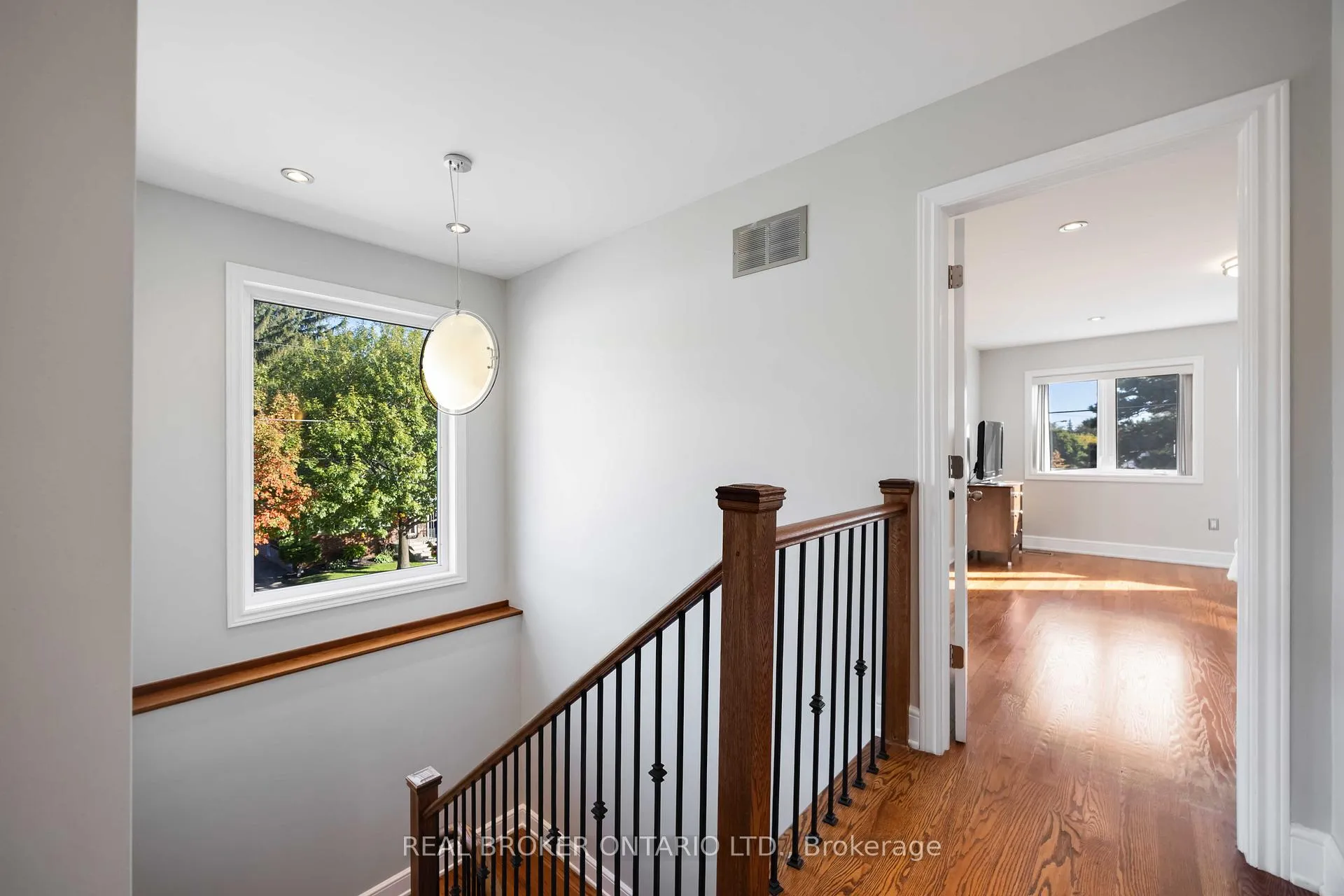 Photo 12 of 122 Cedarcrest Boulevard, Toronto, O'Connor-Parkview — HOMEH