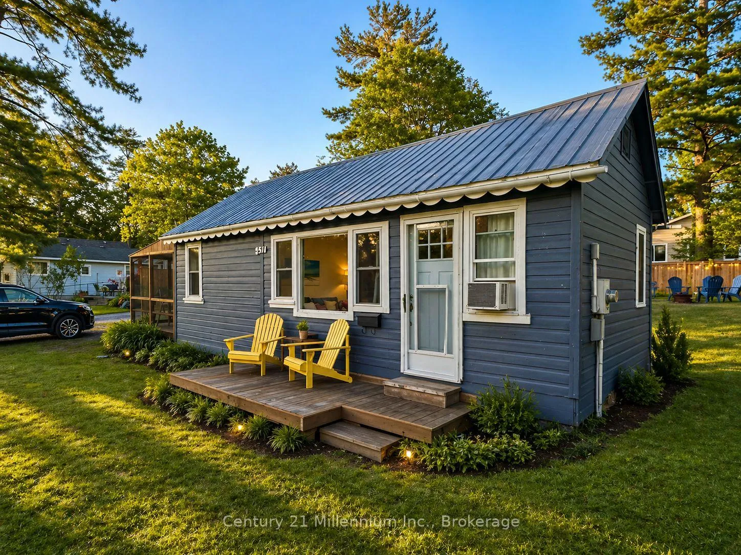 Photo 2 of 457 Mosley Street, Wasaga Beach — HOMEH