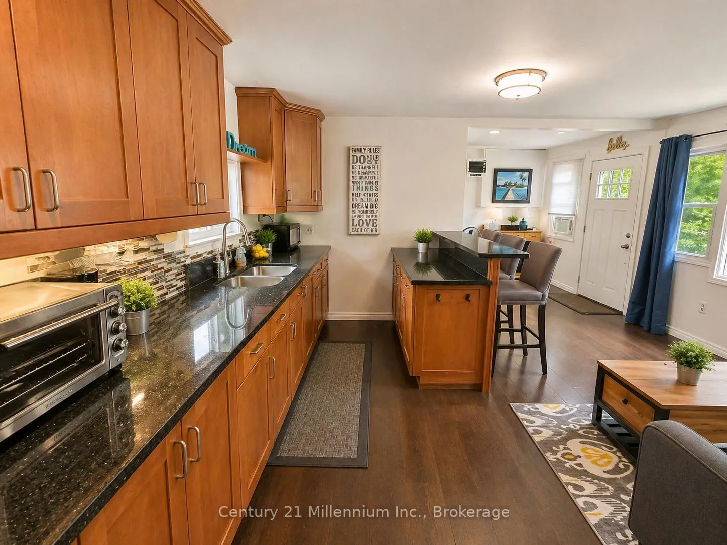 Photo 6 of 457 Mosley Street, Wasaga Beach — HOMEH
