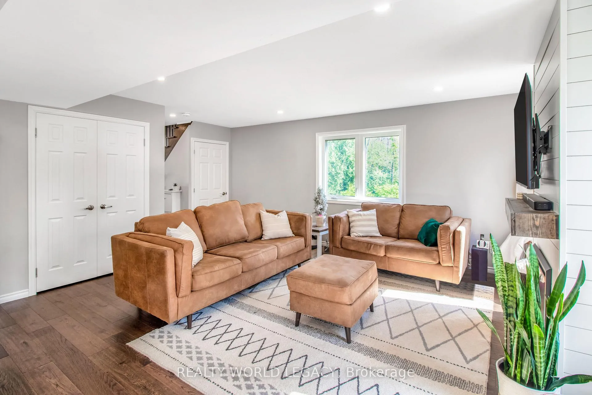 Photo 7 of 25555 Maple Beach Road, Brock, Rural Brock — HOMEH
