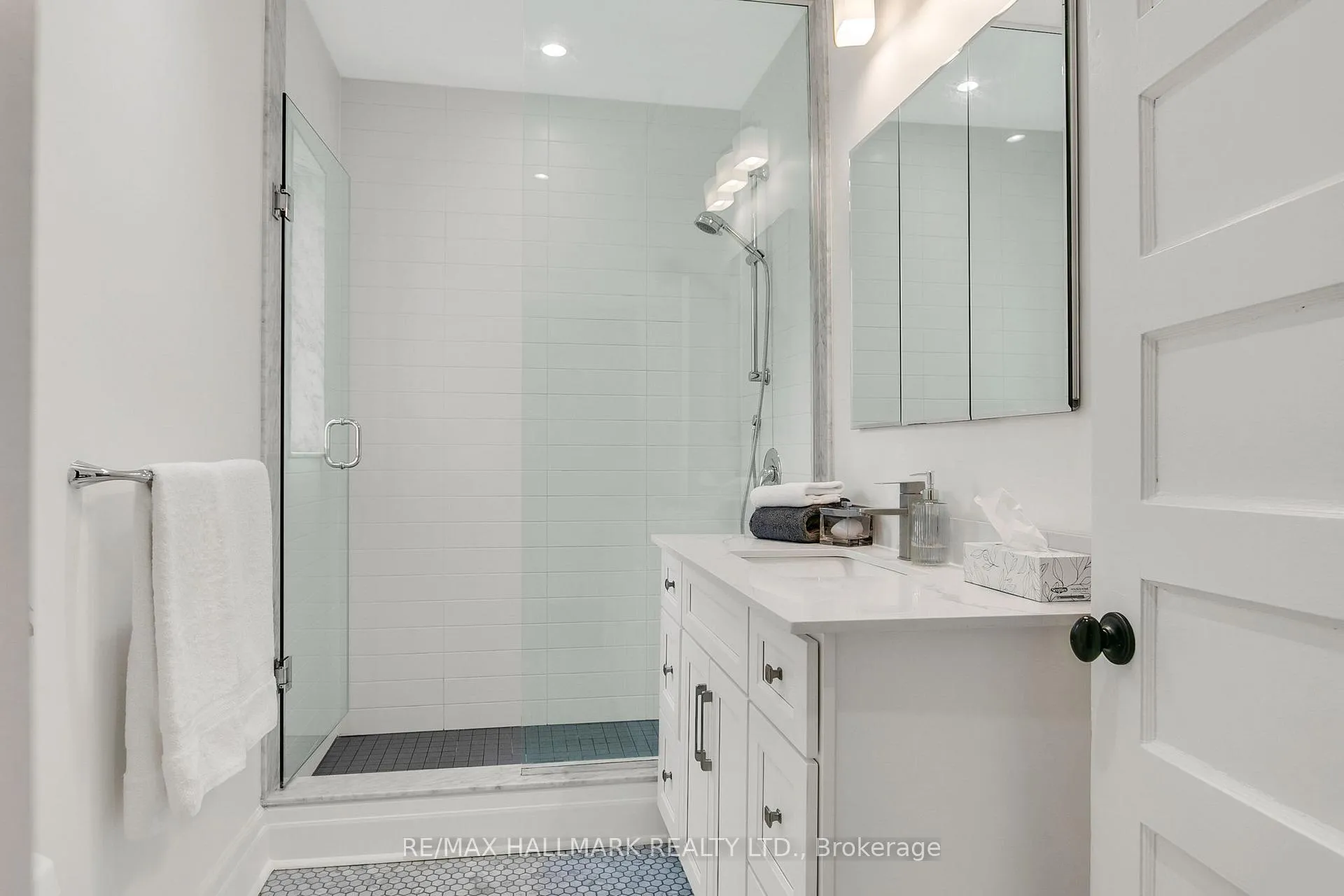 Photo 20 of 133 Langford Avenue, Toronto, Danforth — HOMEH