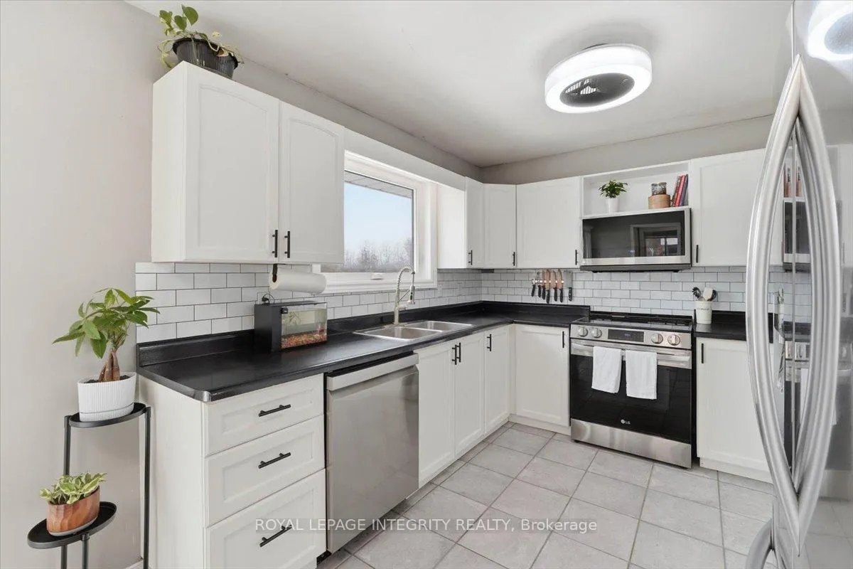 Photo 14 of 649 Bigford Road, Quinte West, Murray Ward — HOMEH