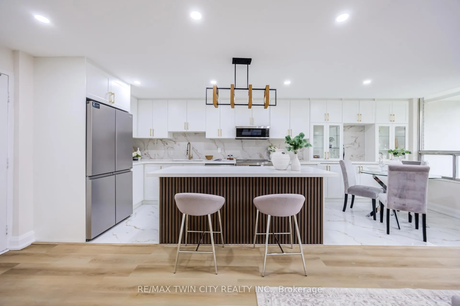 Photo 18 of Unit #304, 20 Edgecliff Golfway, Toronto, Flemingdon Park — HOMEH