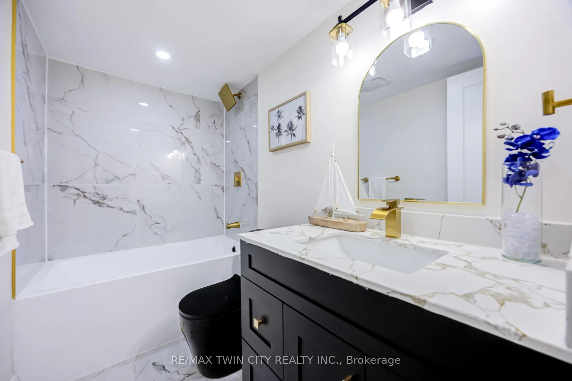 Photo 23 of Unit #304, 20 Edgecliff Golfway, Toronto, Flemingdon Park — HOMEH