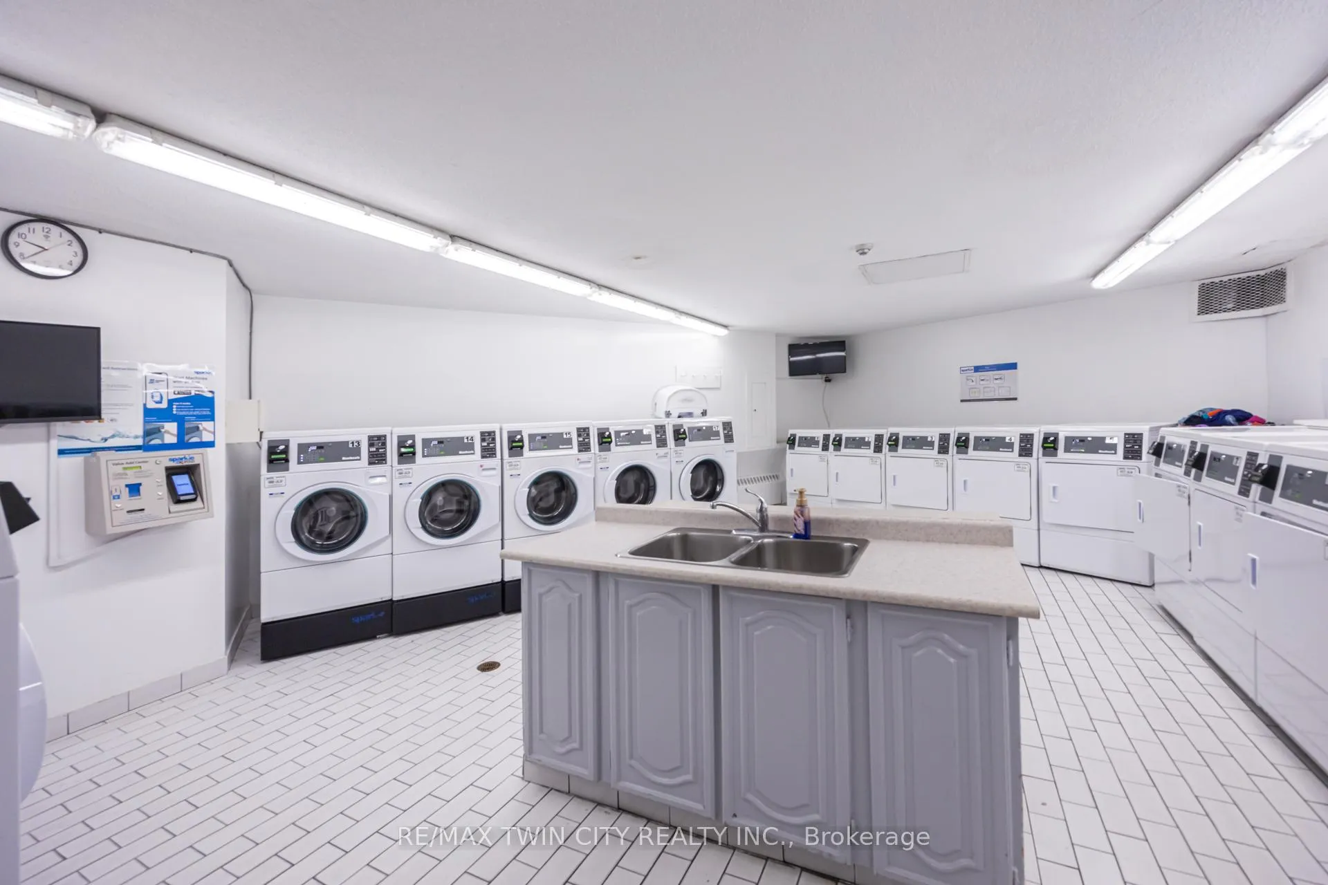 Photo 32 of Unit #304, 20 Edgecliff Golfway, Toronto, Flemingdon Park — HOMEH