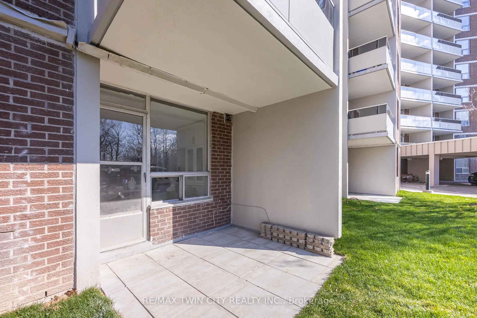 Photo 35 of Unit #304, 20 Edgecliff Golfway, Toronto, Flemingdon Park — HOMEH