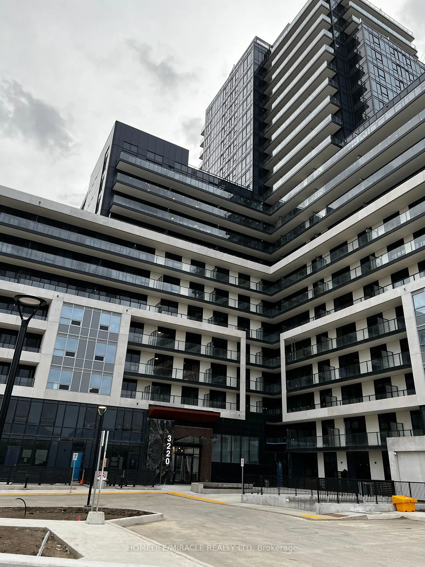Front of Unit 422, 3220 William Coltson Avenue