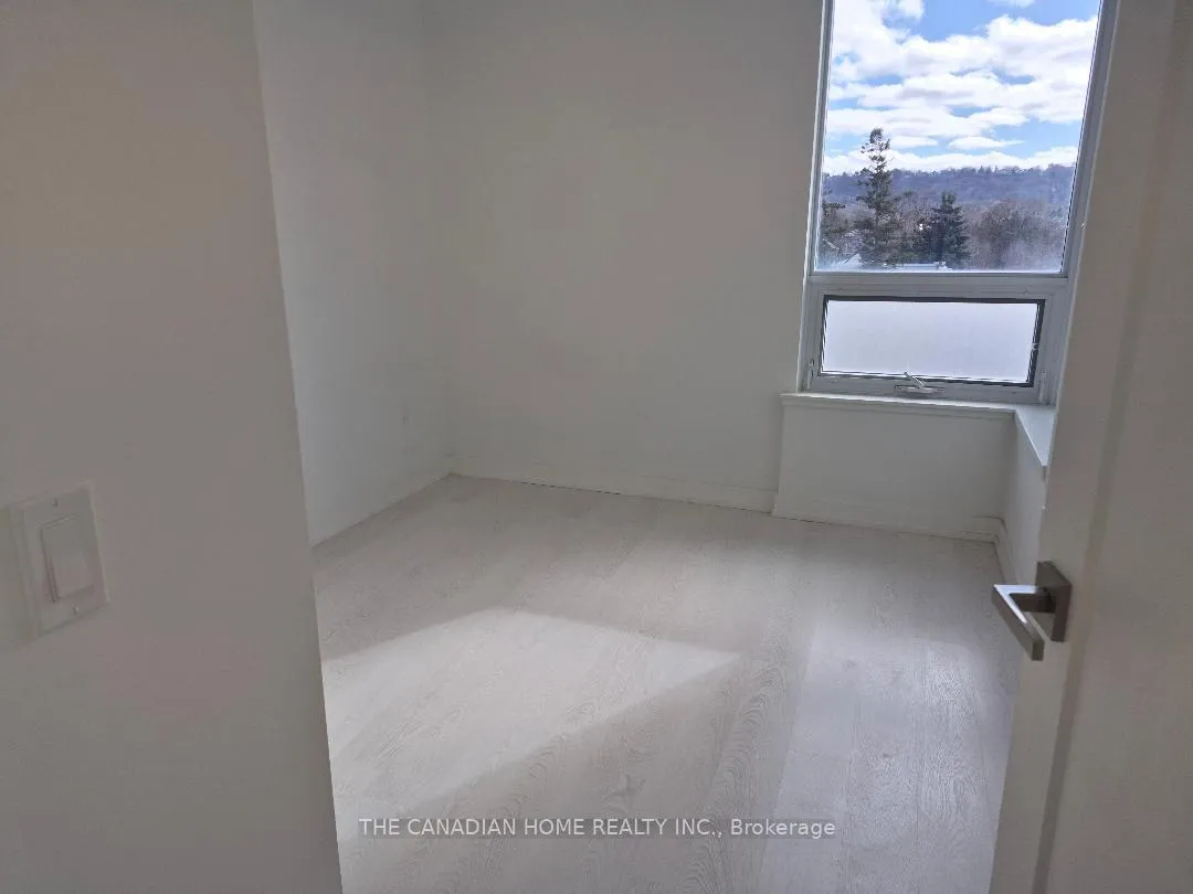Photo 3 of Unit 402, 415 Main Street W, Hamilton, Kirkendall — HOMEH
