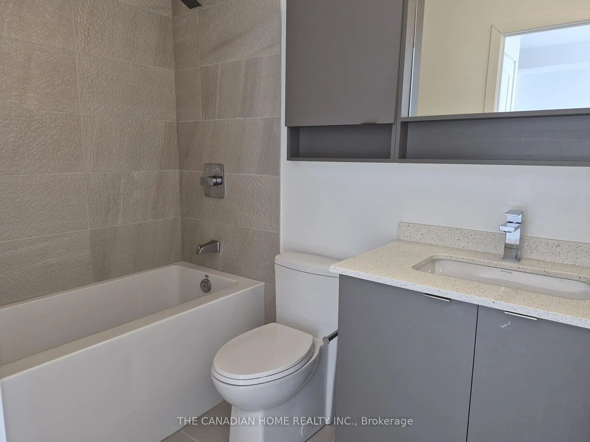 Photo 7 of Unit 402, 415 Main Street W, Hamilton, Kirkendall — HOMEH