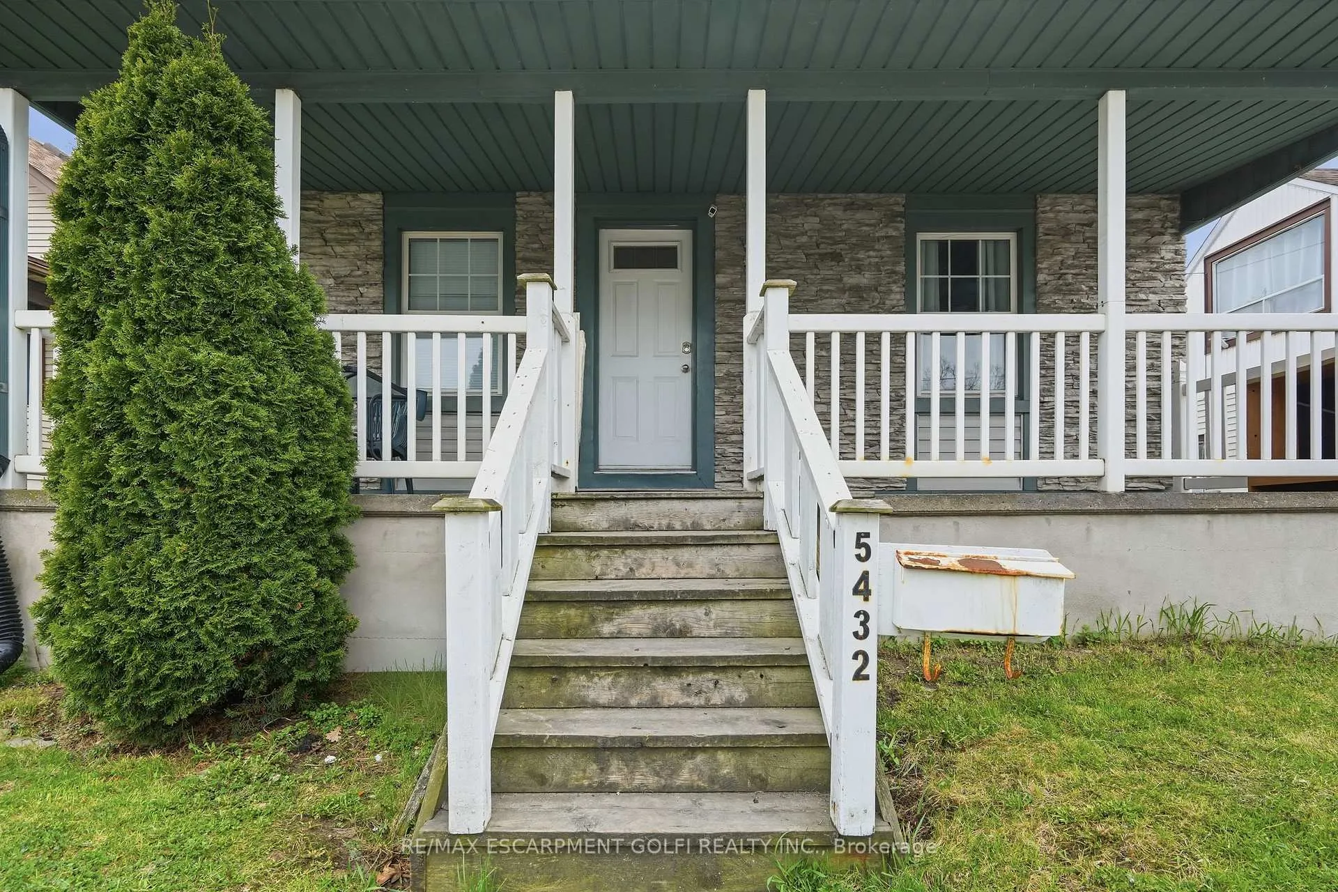 Photo 2 of 5432 Mcrae Street, Niagara Falls, Cherrywood — HOMEH