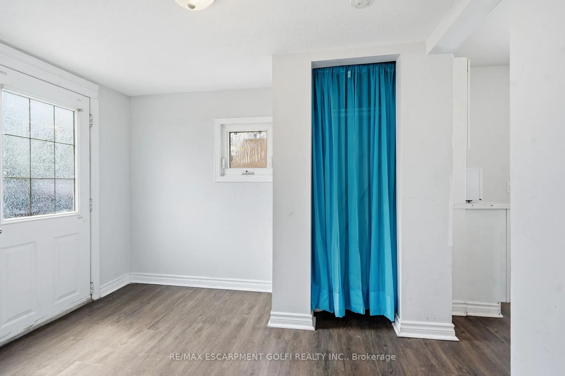 Photo 14 of 5432 Mcrae Street, Niagara Falls, Cherrywood — HOMEH