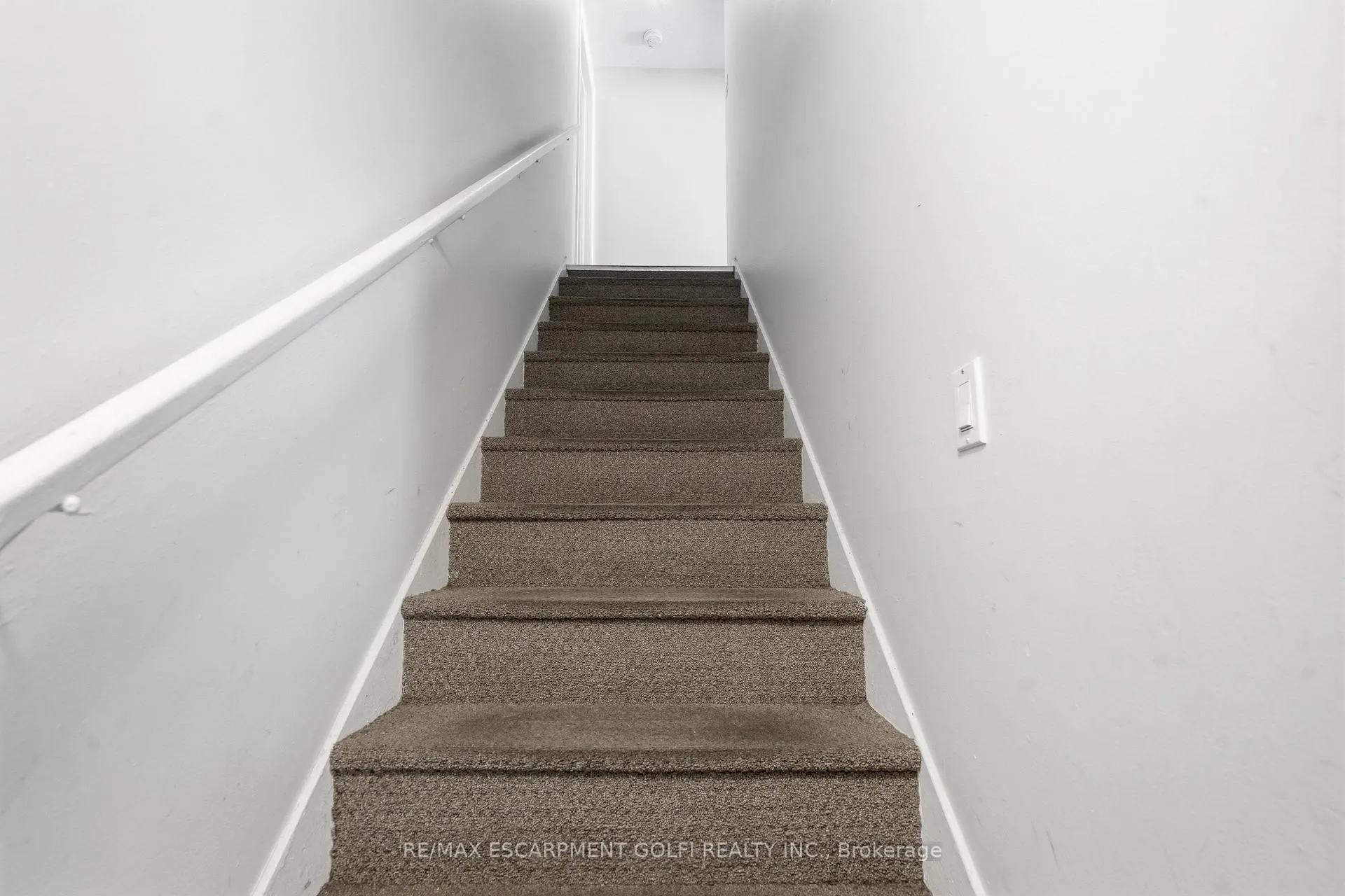 Photo 17 of 5432 Mcrae Street, Niagara Falls, Cherrywood — HOMEH