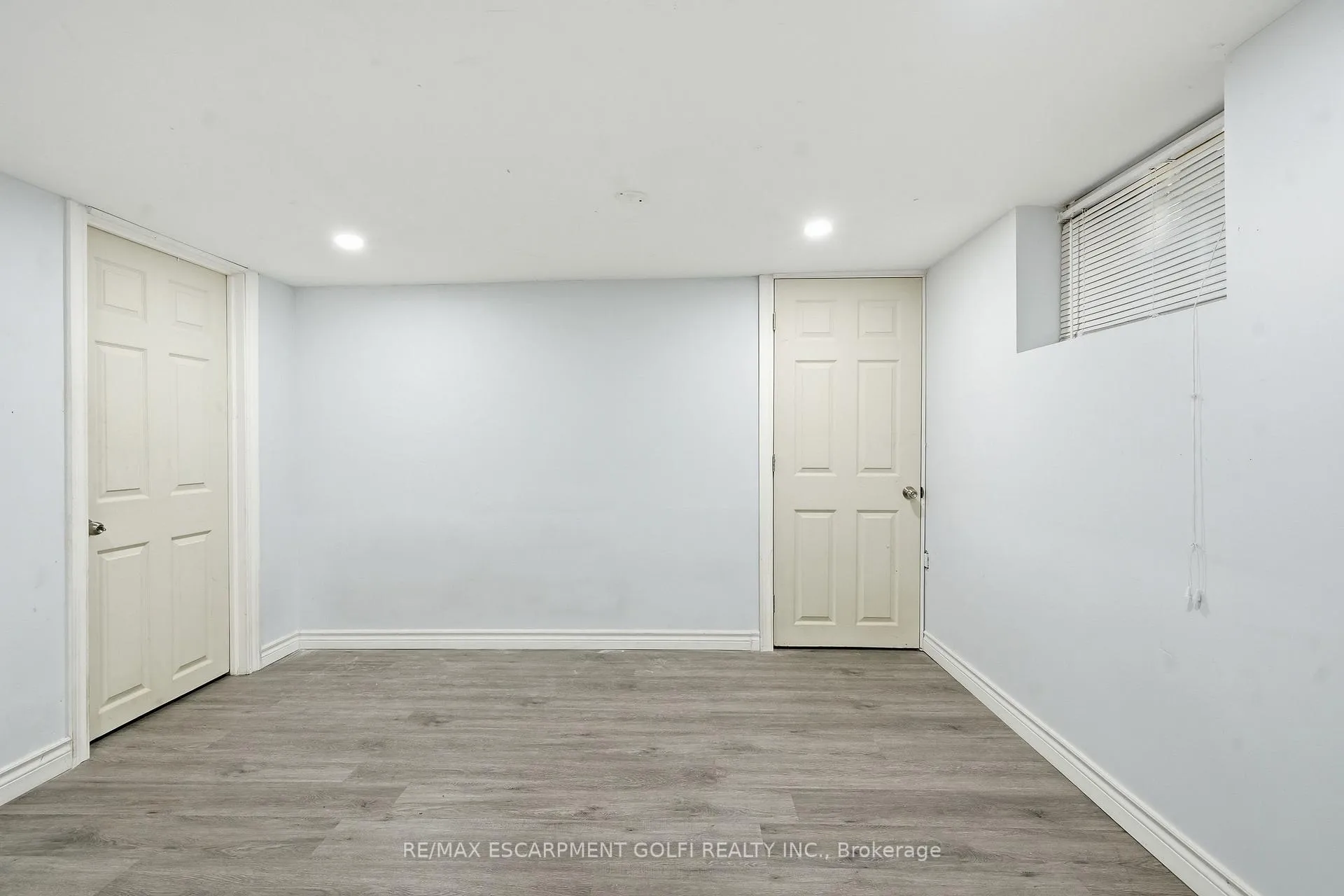 Photo 24 of 5432 Mcrae Street, Niagara Falls, Cherrywood — HOMEH