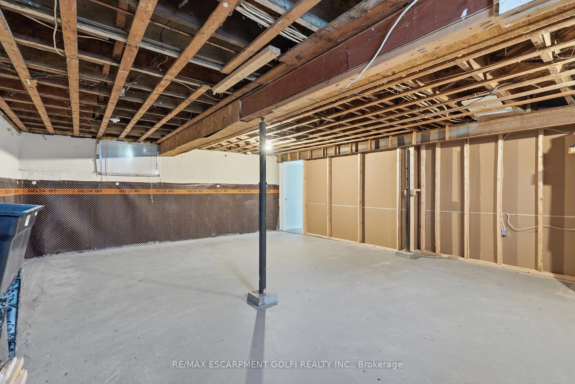 Photo 27 of 5432 Mcrae Street, Niagara Falls, Cherrywood — HOMEH