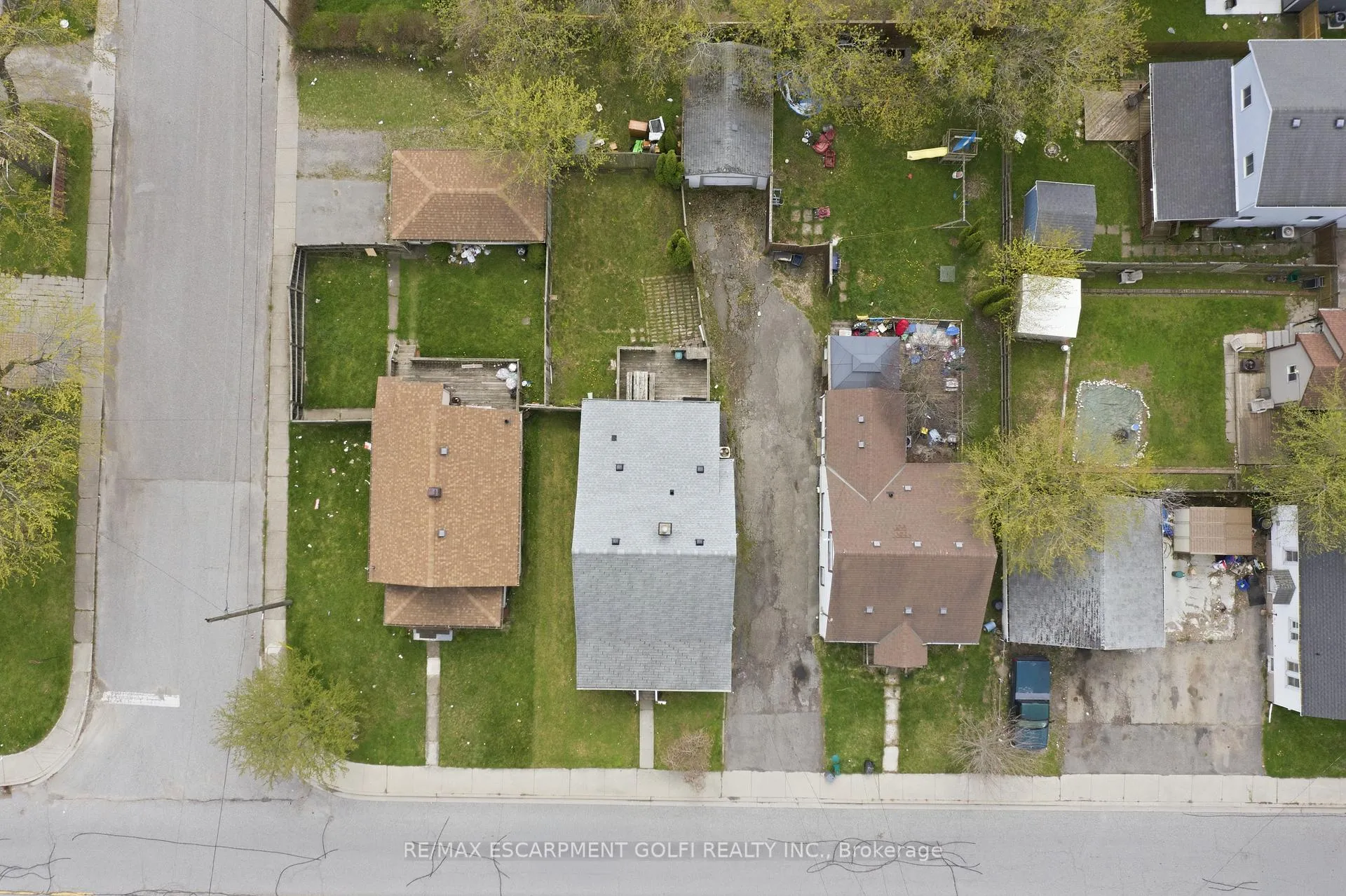 Photo 33 of 5432 Mcrae Street, Niagara Falls, Cherrywood — HOMEH