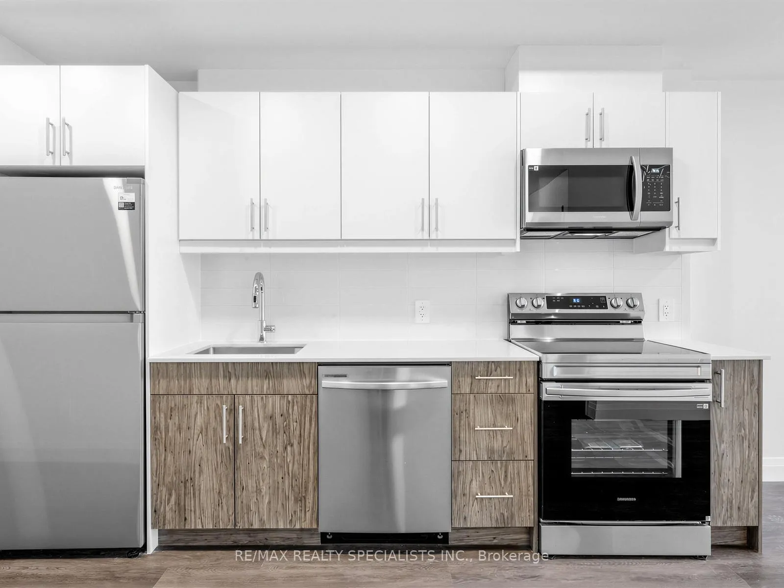 Photo 9 of 1333 Weber Street E, Kitchener — HOMEH
