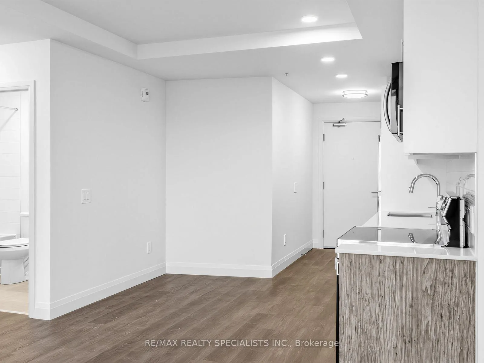 Photo 12 of 1333 Weber Street E, Kitchener — HOMEH