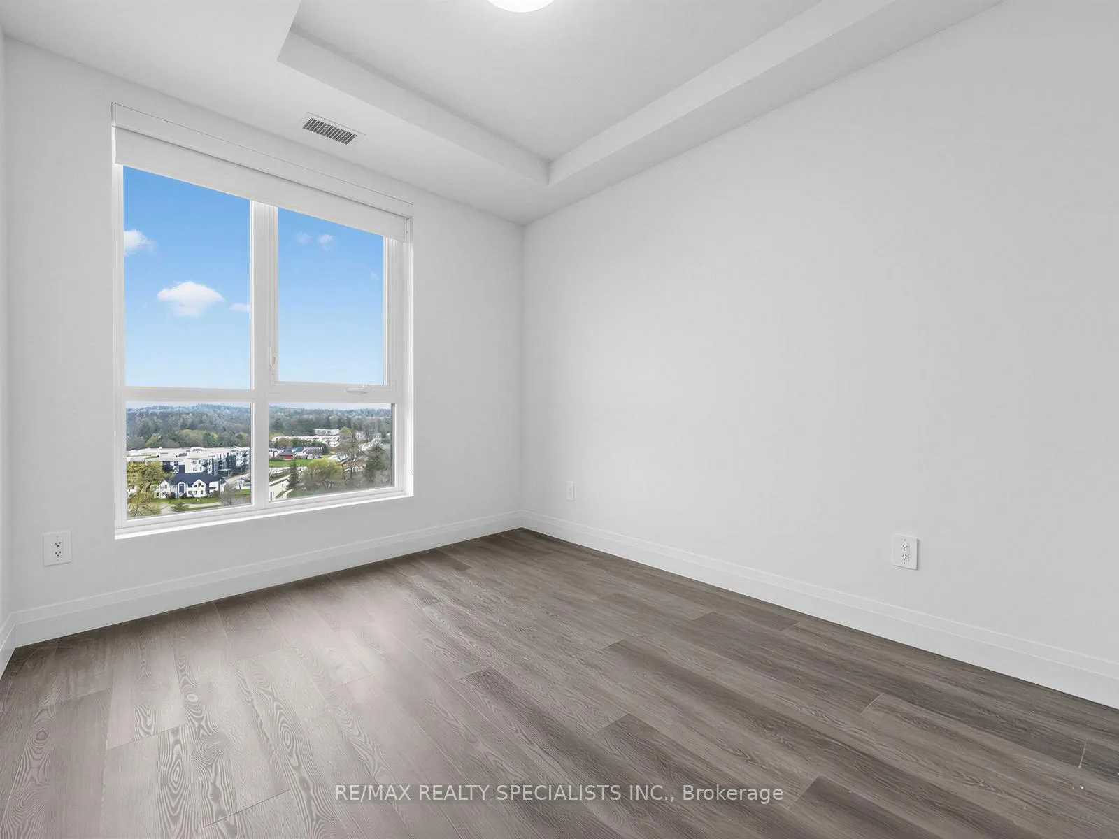 Photo 19 of 1333 Weber Street E, Kitchener — HOMEH