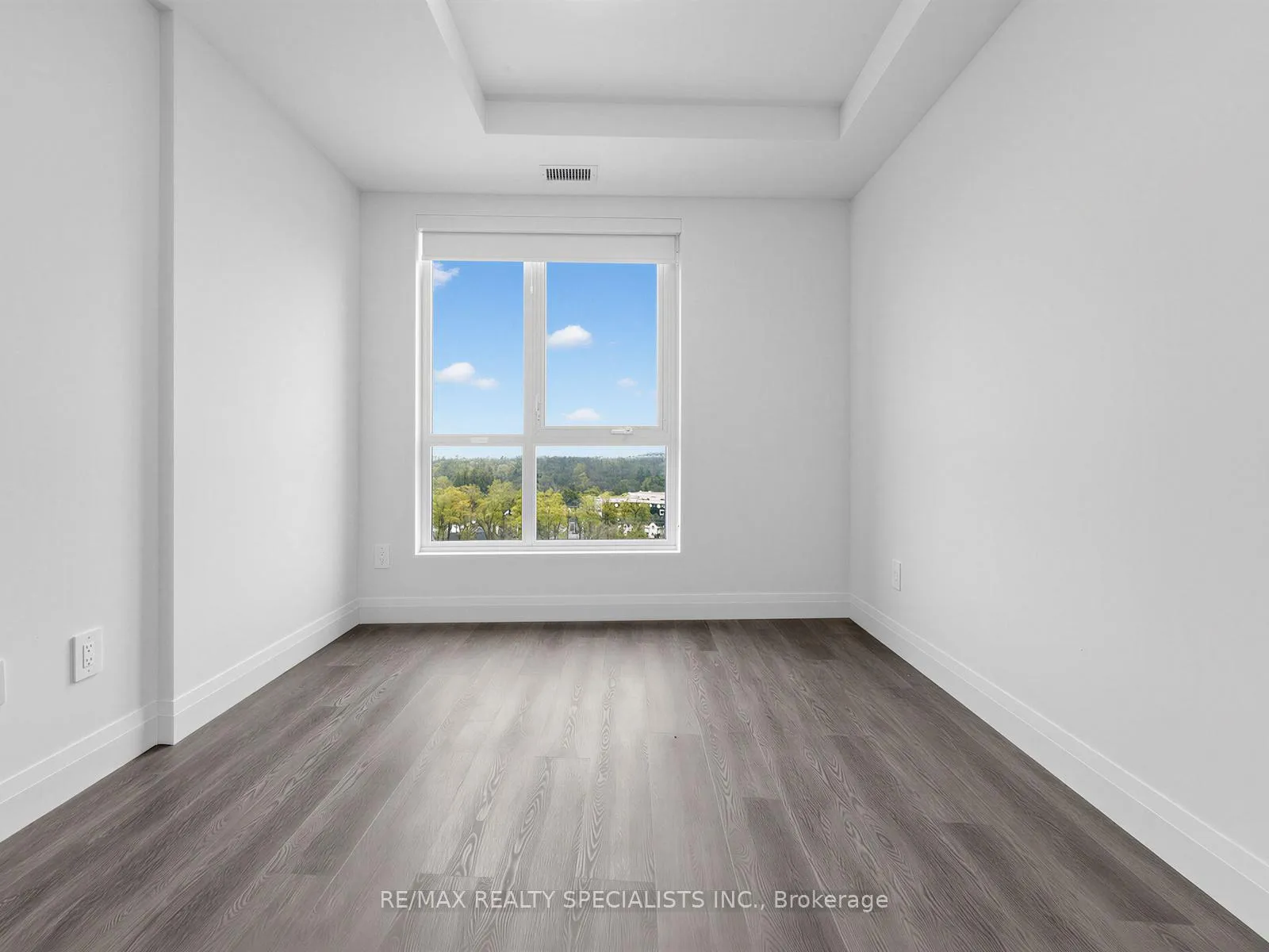 Photo 20 of 1333 Weber Street E, Kitchener — HOMEH