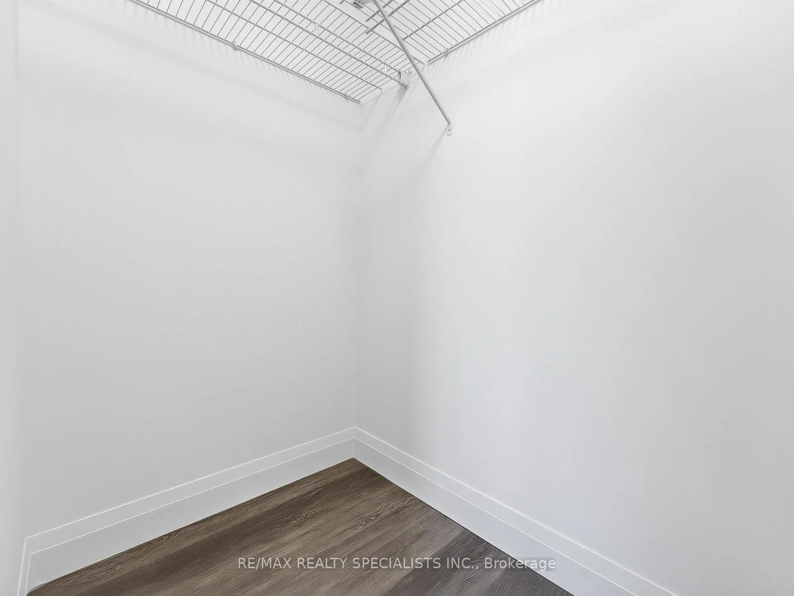 Photo 22 of 1333 Weber Street E, Kitchener — HOMEH