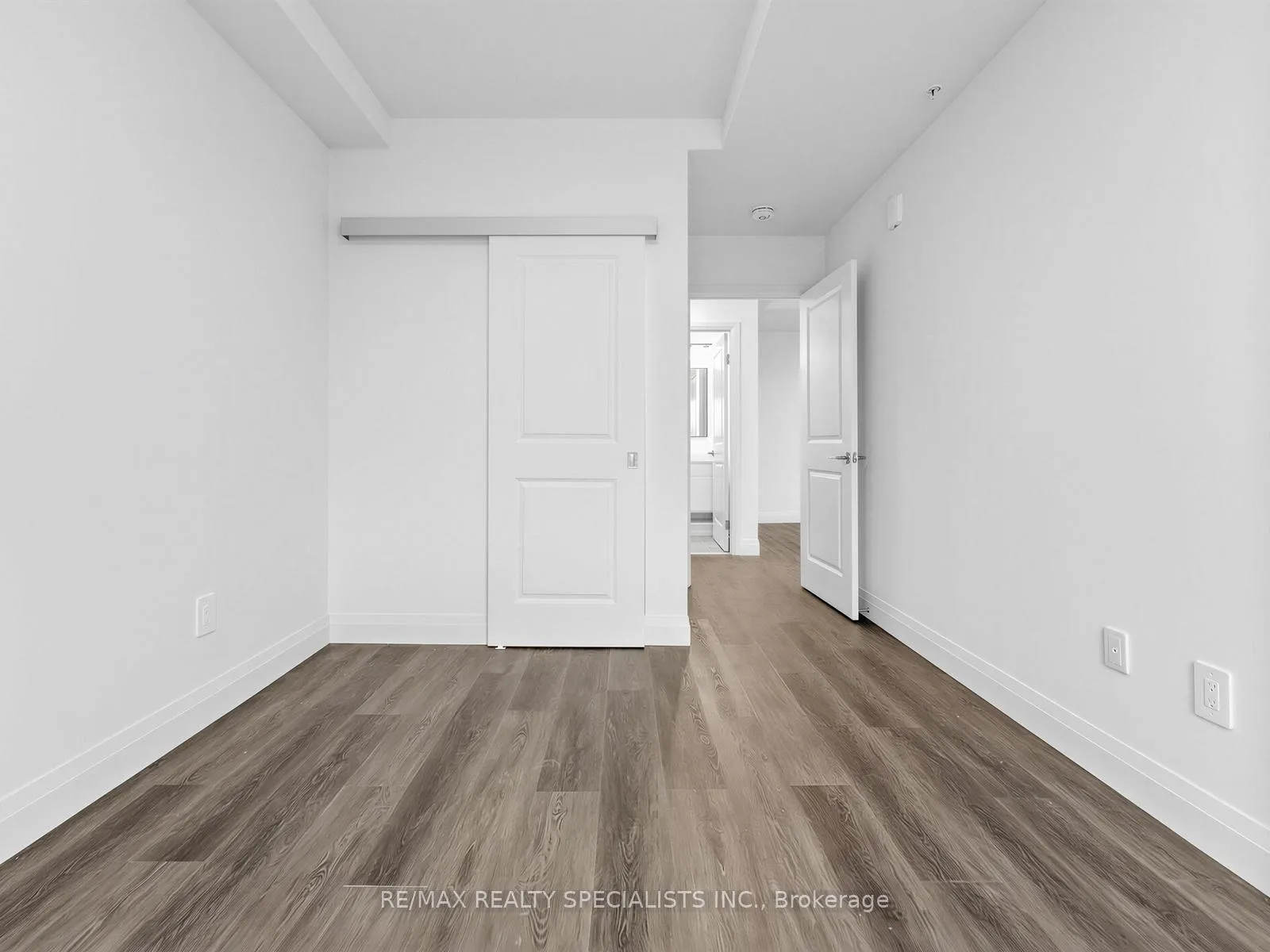 Photo 23 of 1333 Weber Street E, Kitchener — HOMEH