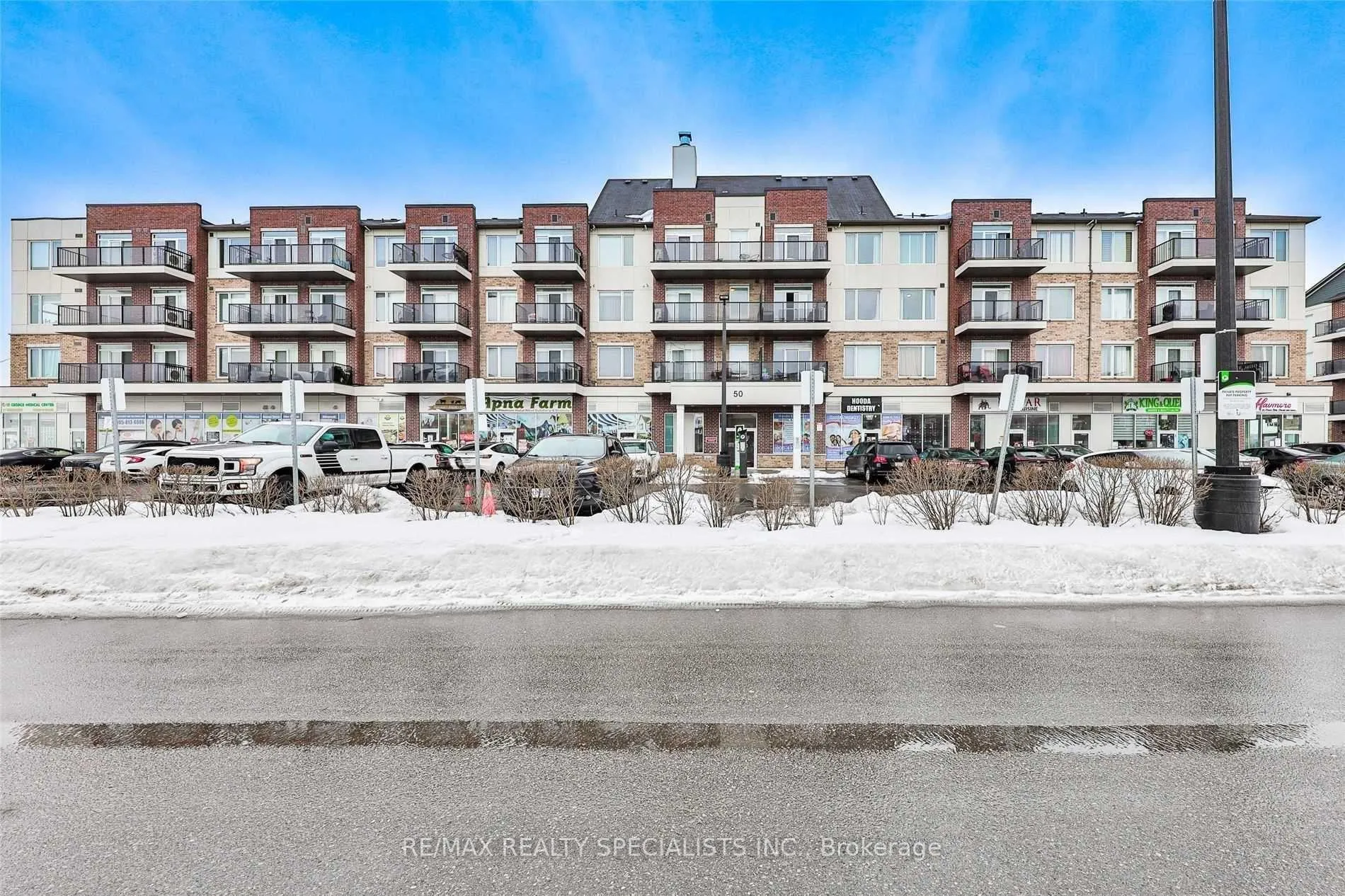 Photo 2 of Unit 408, 50 Sky Harbour Drive, Brampton, Brampton West — HOMEH