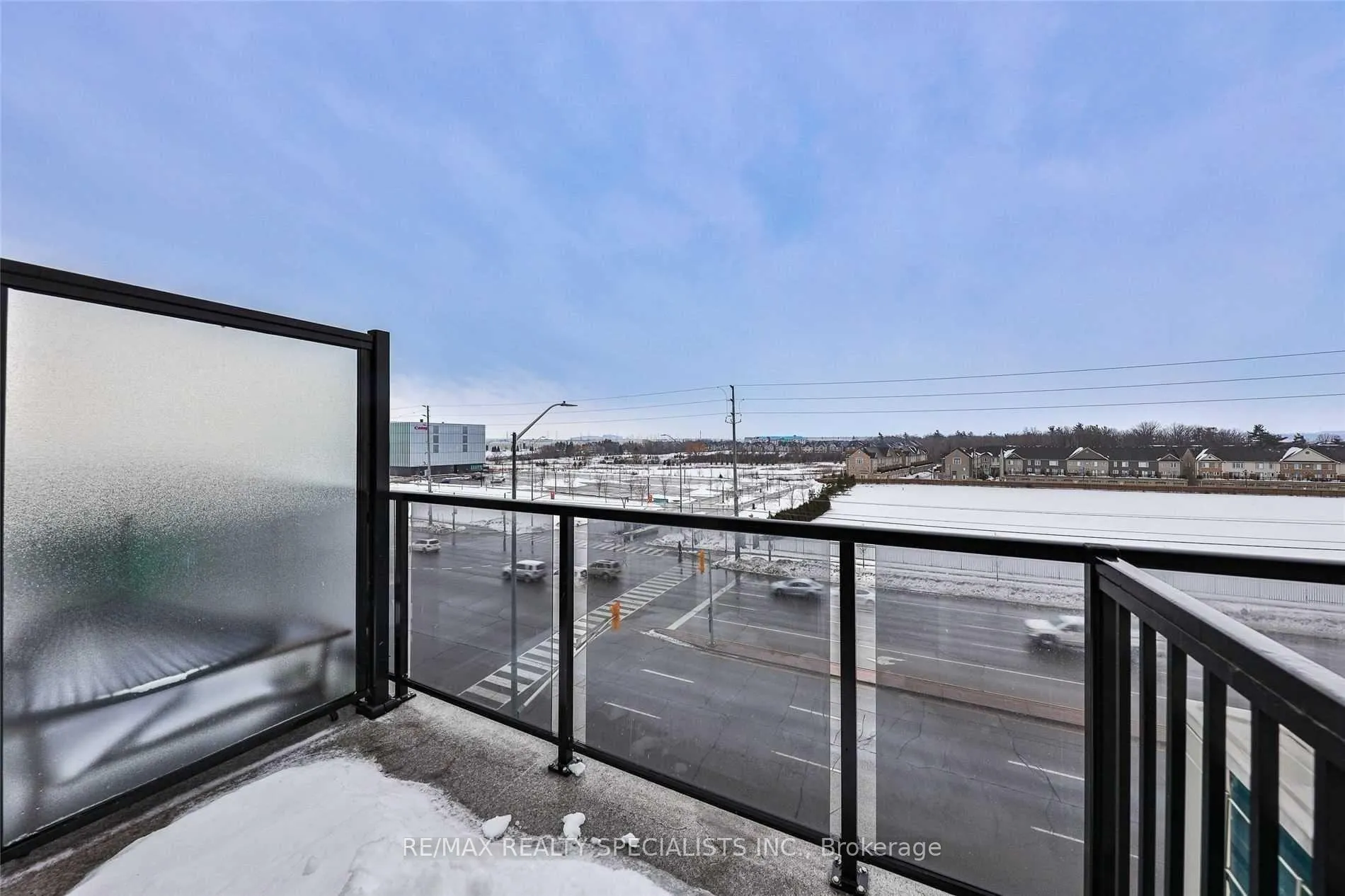 Photo 9 of Unit 408, 50 Sky Harbour Drive, Brampton, Brampton West — HOMEH