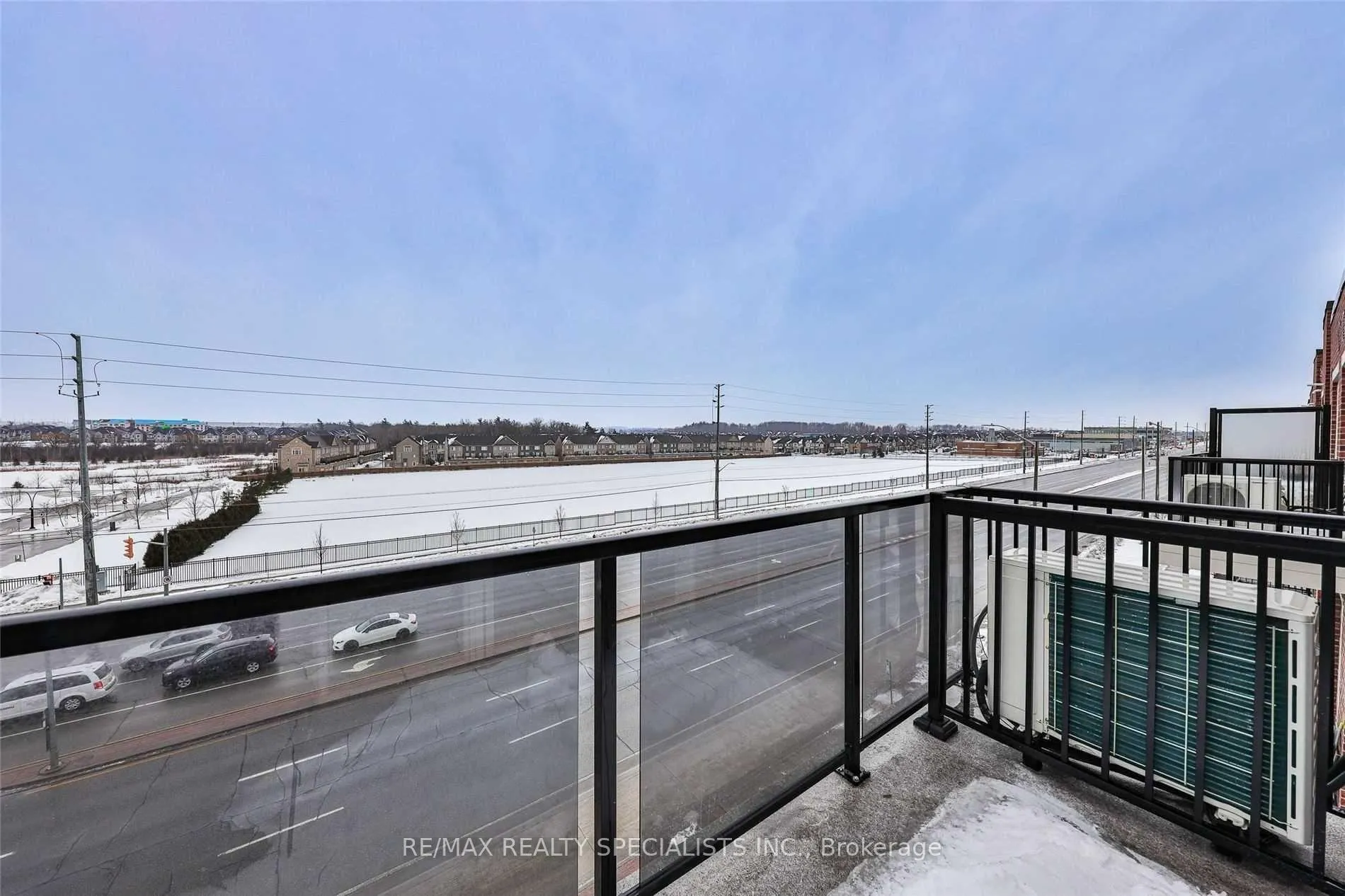 Photo 10 of Unit 408, 50 Sky Harbour Drive, Brampton, Brampton West — HOMEH