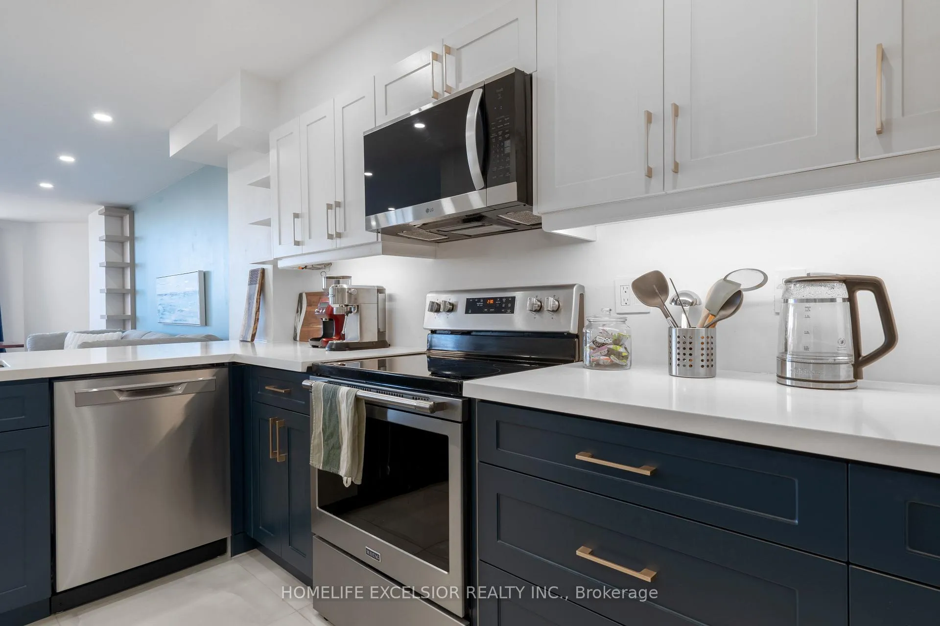 Photo 2 of Unit 612, 236 Albion Road, Etobicoke, Elms-Old Rexdale — HOMEH