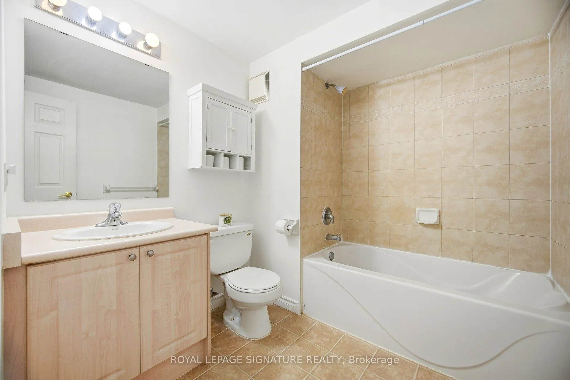 Photo 17 of Unit 5, 89 Goodwin Drive, Barrie, Painswick South — HOMEH