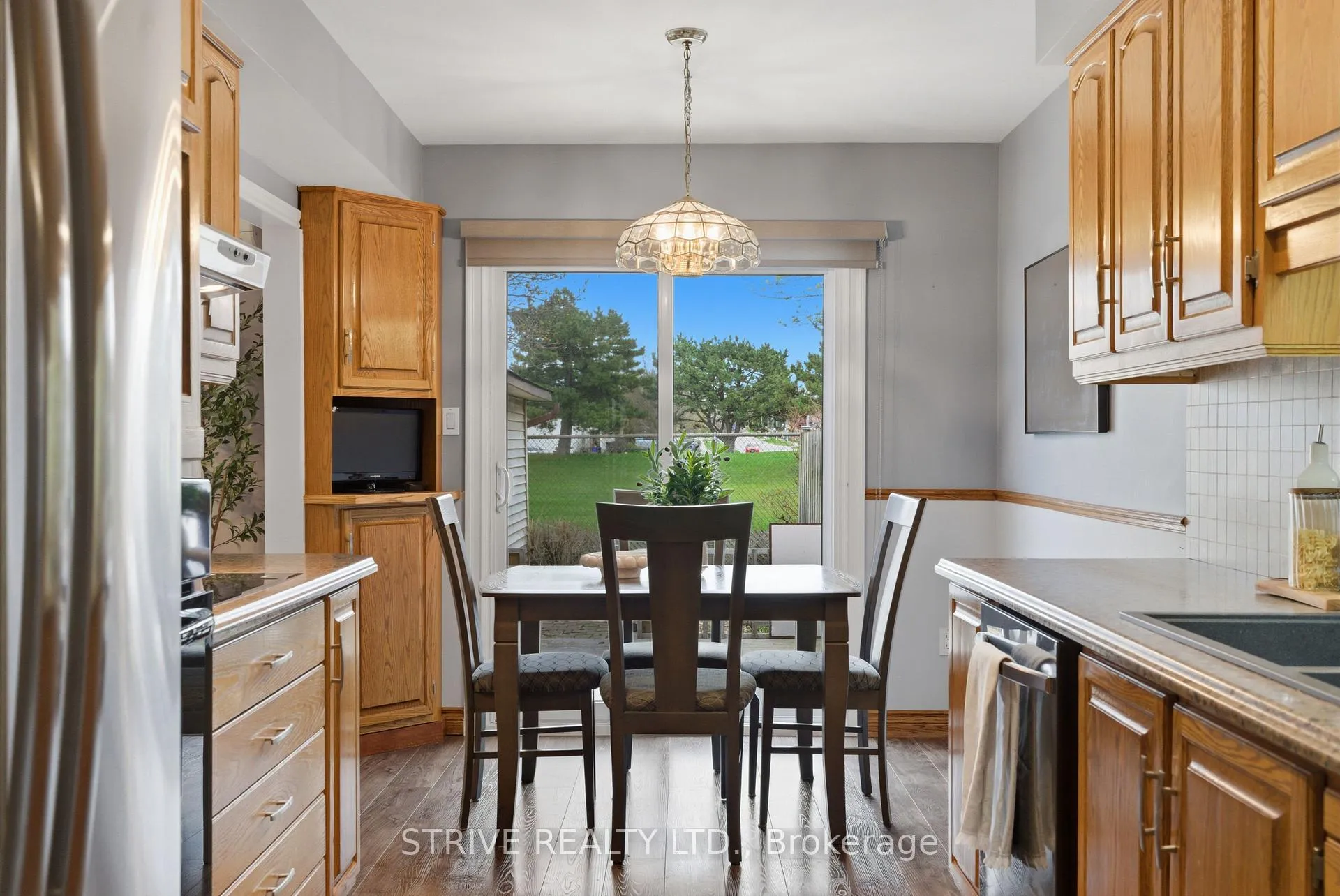 Photo 12 of 505 Salisbury Street, Oshawa, Vanier — HOMEH