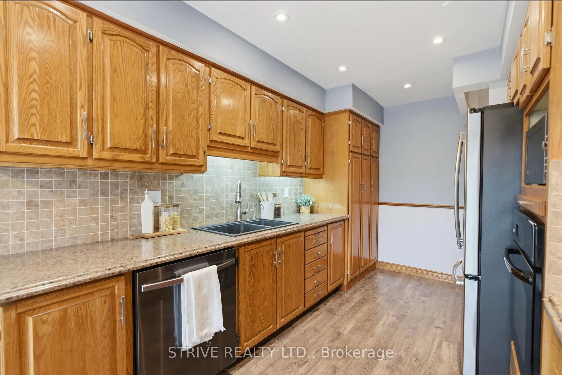Photo 19 of 505 Salisbury Street, Oshawa, Vanier — HOMEH