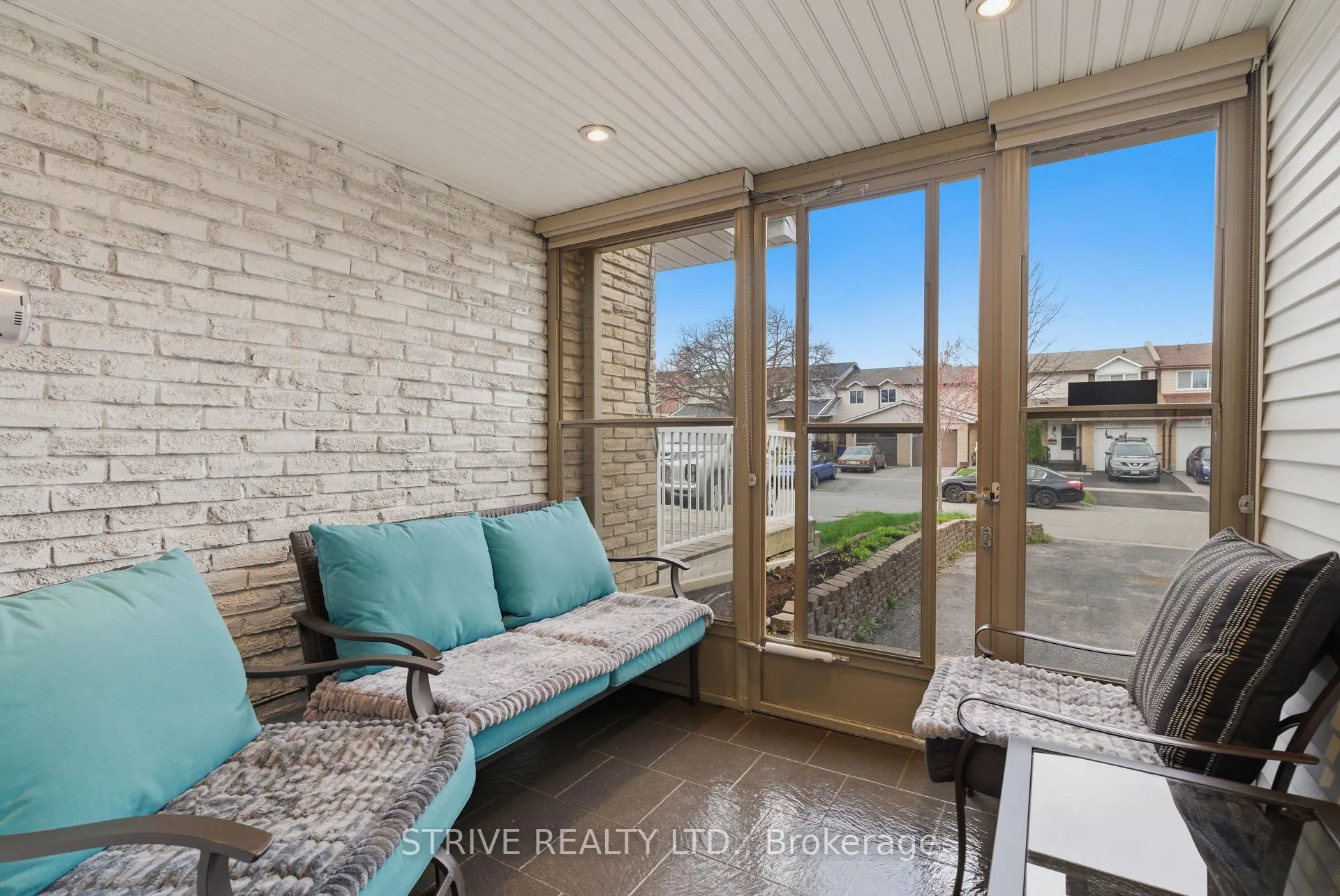 Photo 35 of 505 Salisbury Street, Oshawa, Vanier — HOMEH