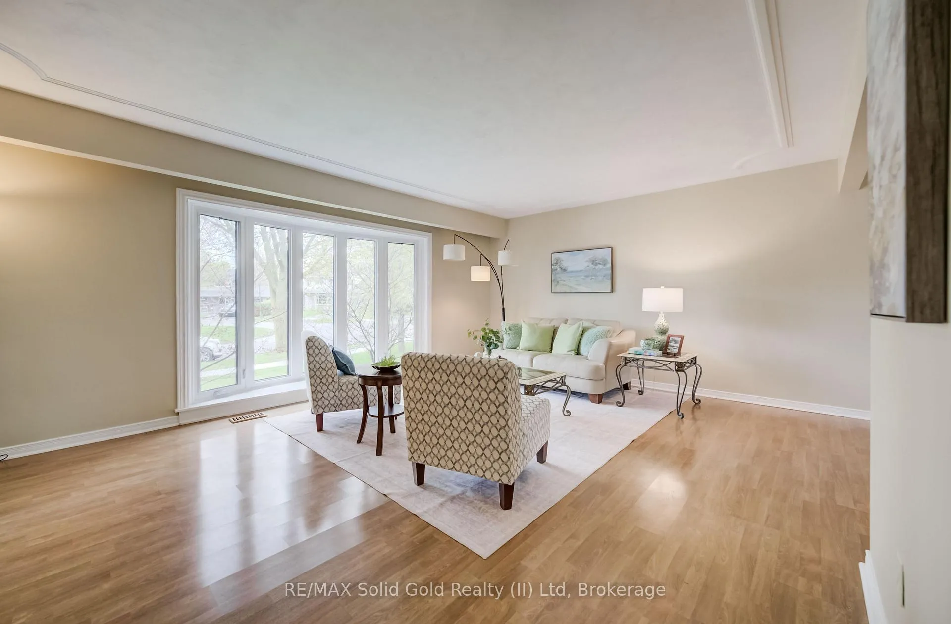 Photo 10 of 46 Peachwood Court, Kitchener — HOMEH