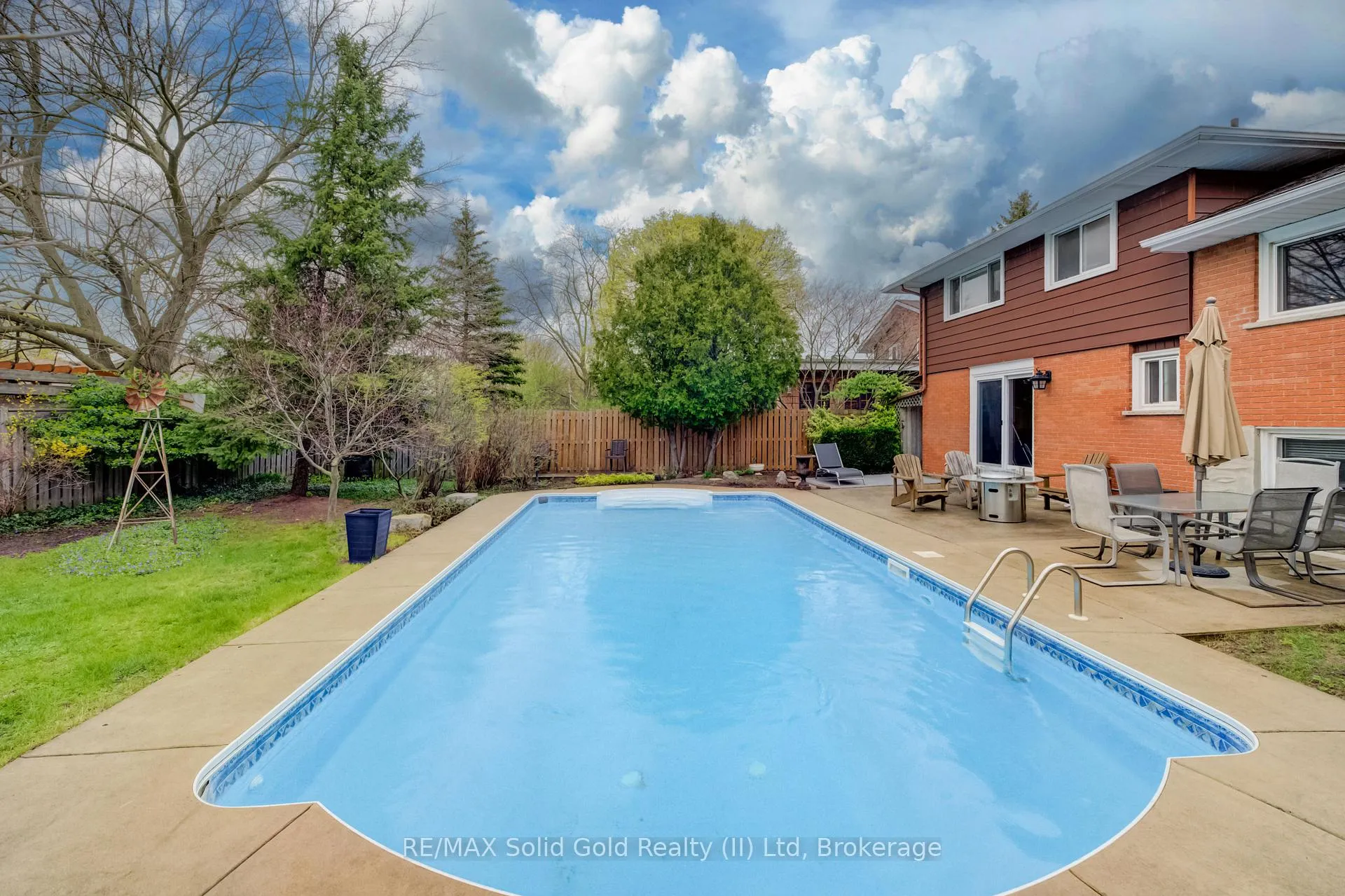 Photo 41 of 46 Peachwood Court, Kitchener — HOMEH