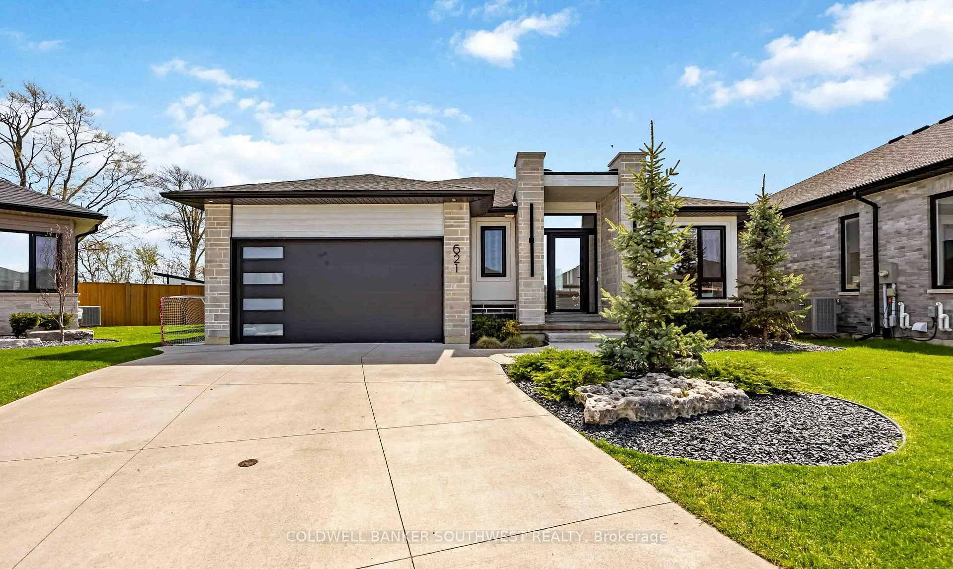 Photo 1 of 621 Mead Court, Sarnia — HOMEH