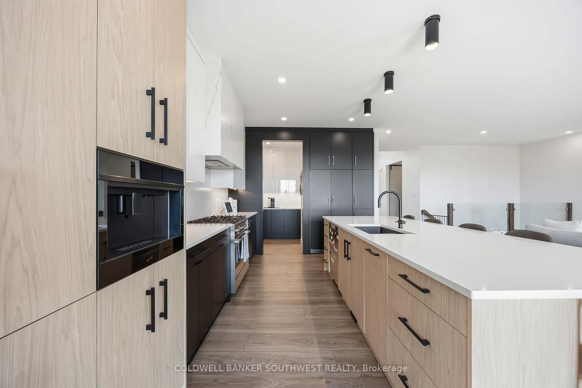 Photo 13 of 621 Mead Court, Sarnia — HOMEH