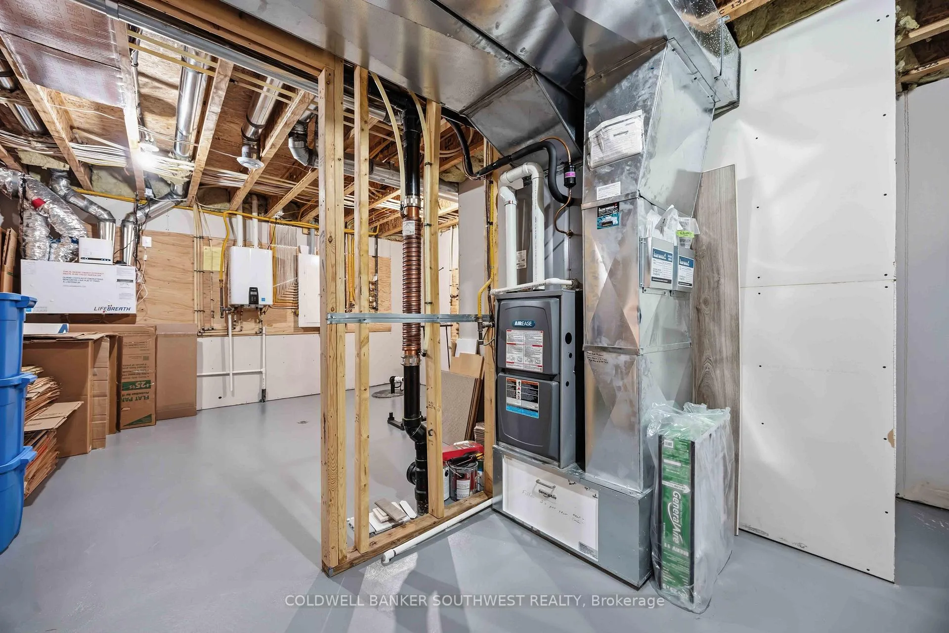 Photo 39 of 621 Mead Court, Sarnia — HOMEH