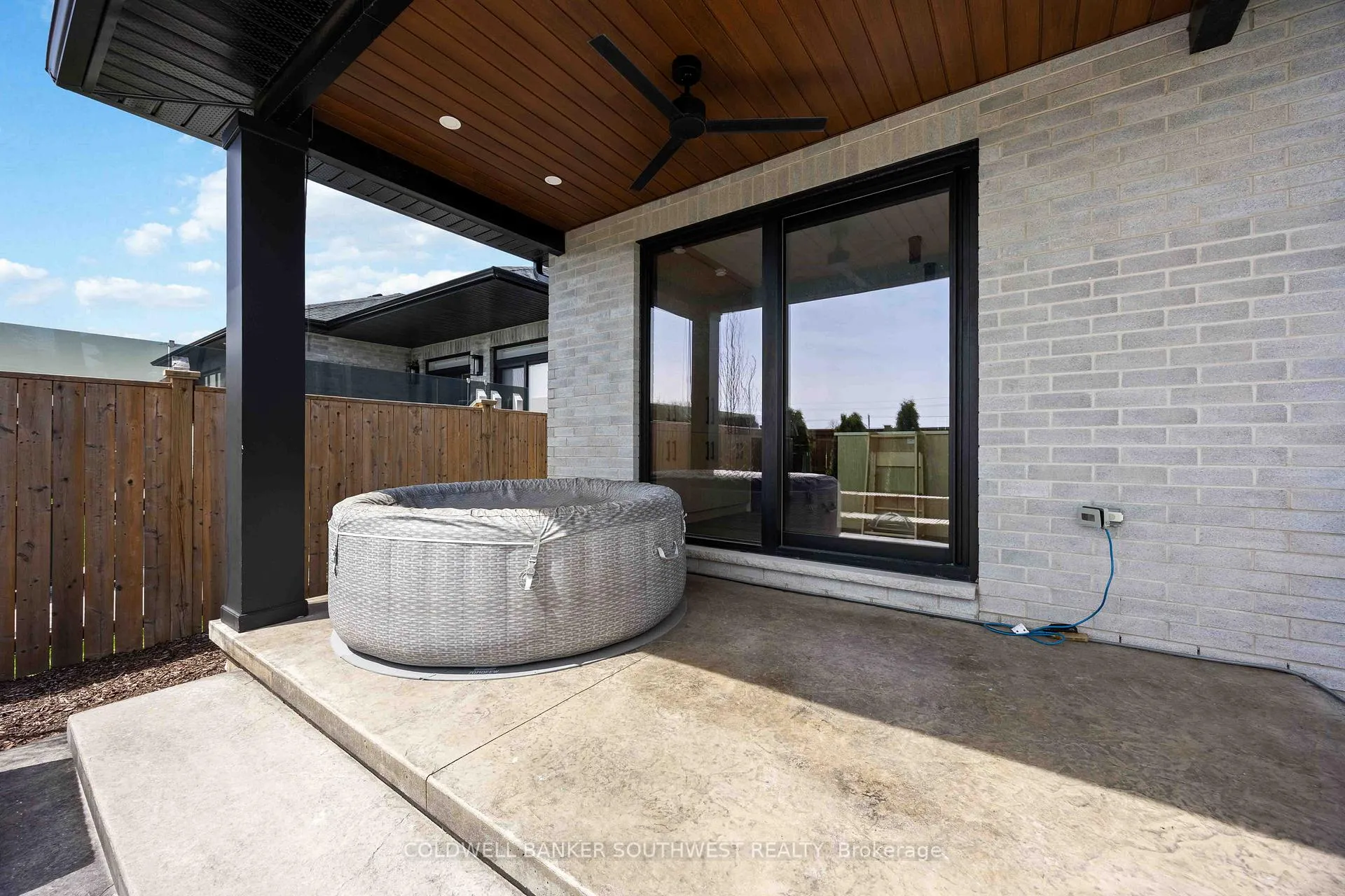 Photo 45 of 621 Mead Court, Sarnia — HOMEH
