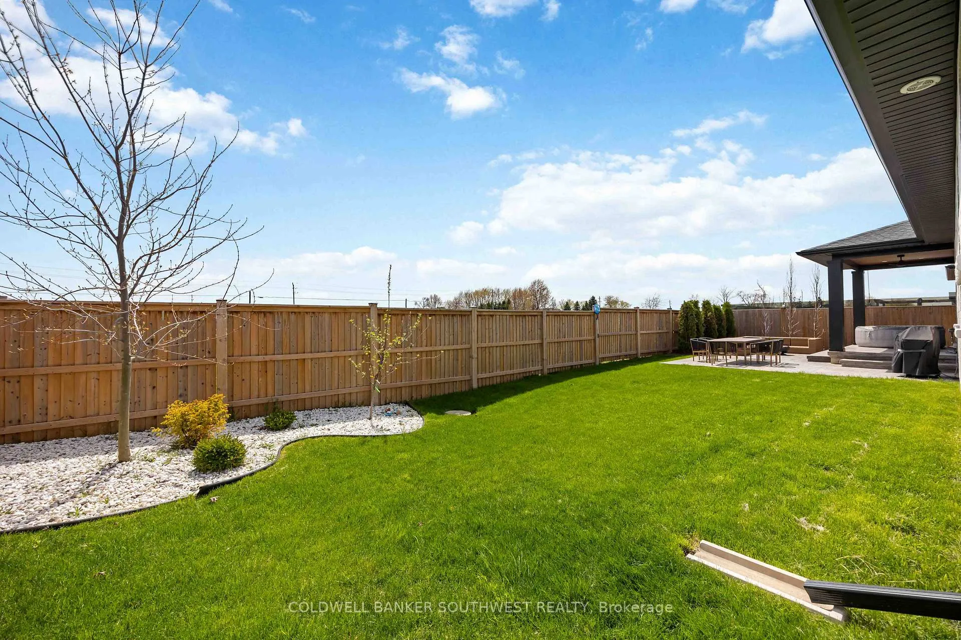 Photo 47 of 621 Mead Court, Sarnia — HOMEH