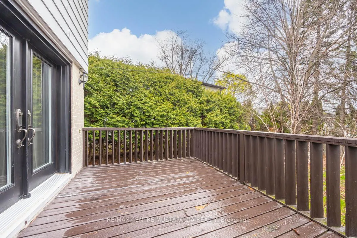 Photo 39 of 561 Wingrove Crescent, Oakville, West — HOMEH