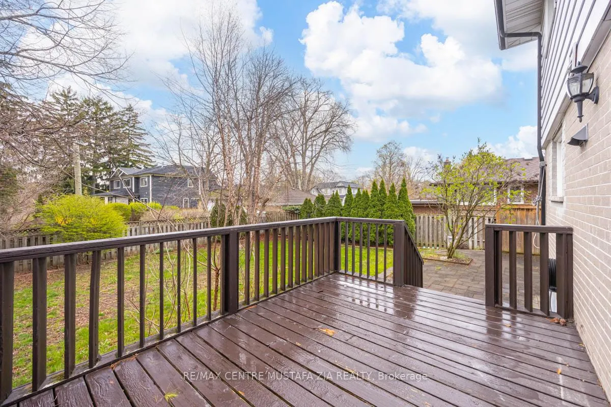 Photo 40 of 561 Wingrove Crescent, Oakville, West — HOMEH