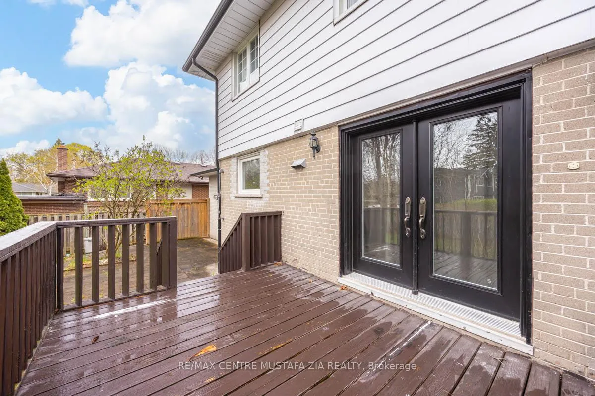 Photo 41 of 561 Wingrove Crescent, Oakville, West — HOMEH