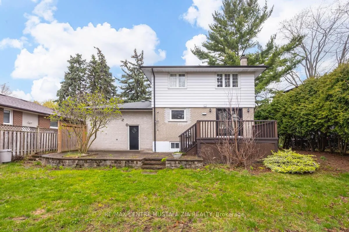 Photo 42 of 561 Wingrove Crescent, Oakville, West — HOMEH