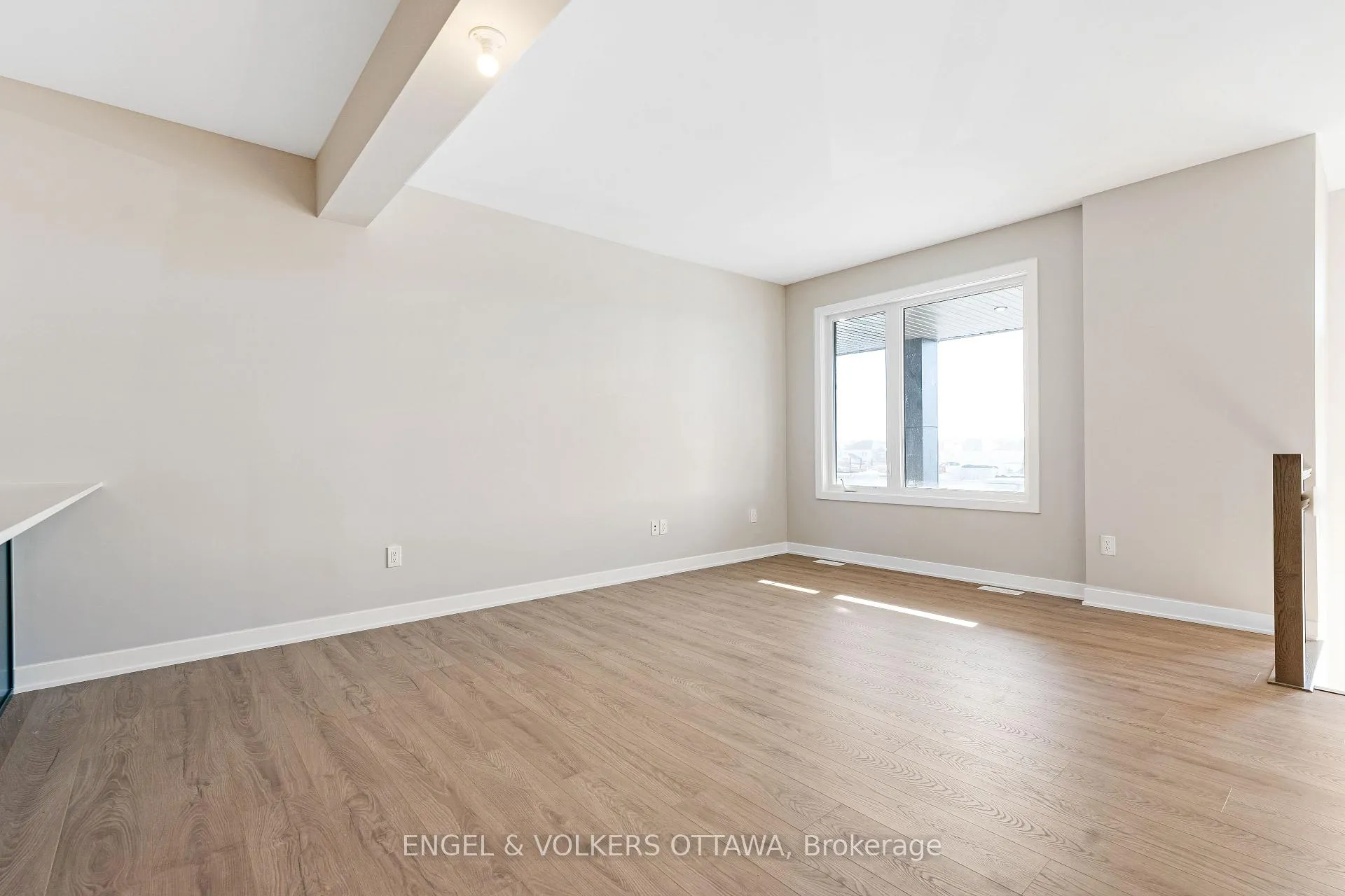 Photo 3 of 328 Catsfoot Walk, Ottawa, Barrhaven - Half Moon Bay — HOMEH