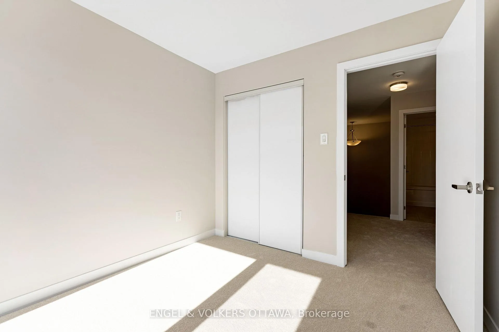 Photo 17 of 328 Catsfoot Walk, Ottawa, Barrhaven - Half Moon Bay — HOMEH